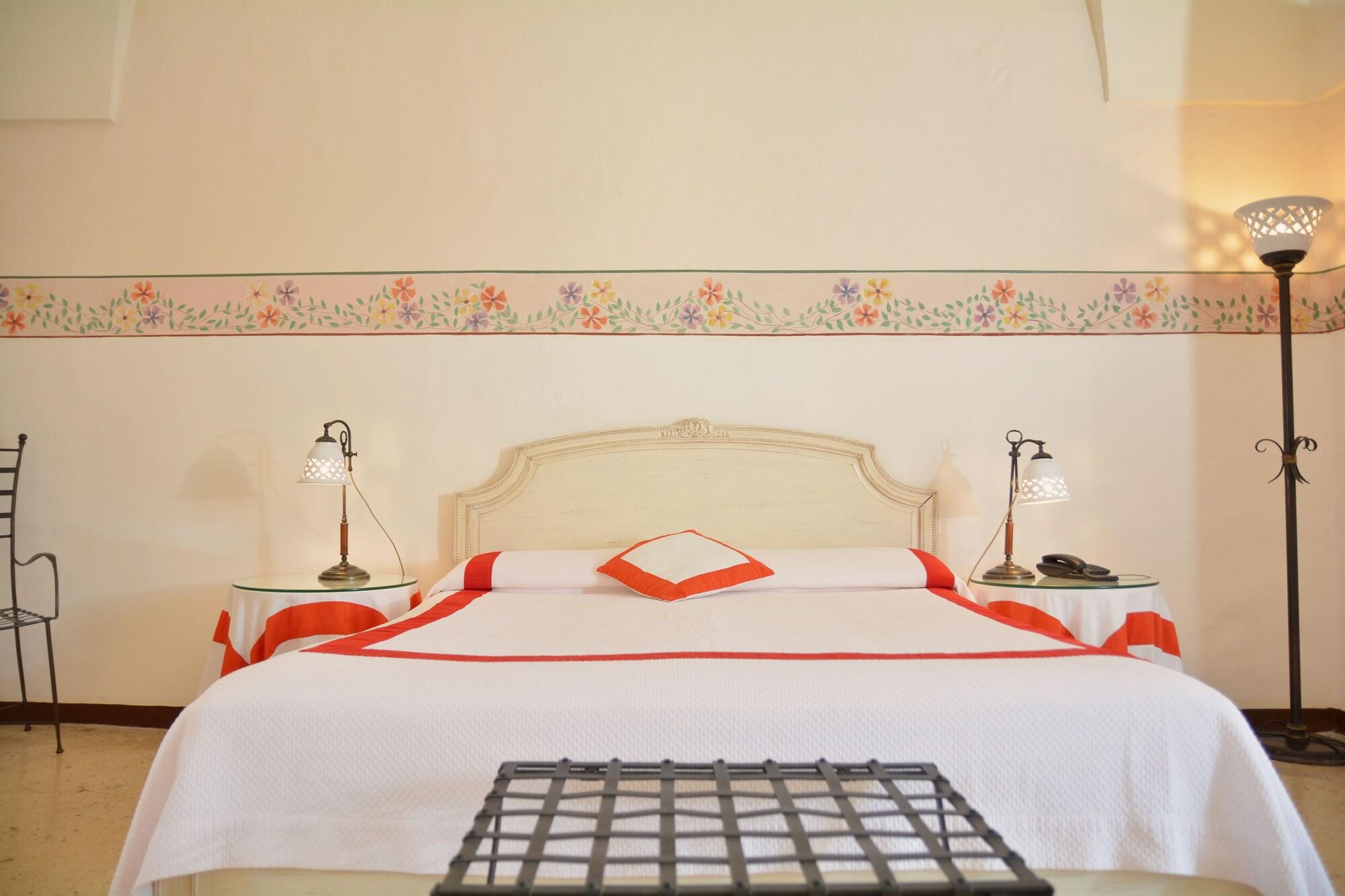 Relais Corte Palmieri & Il Chiostro - Residenza D'epoca 4*