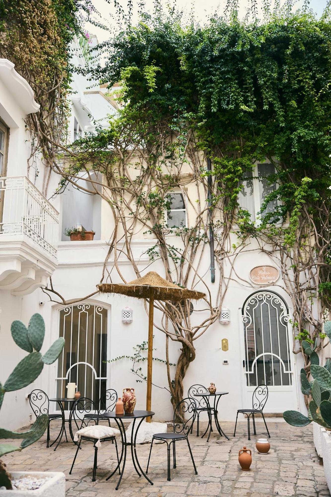 Relais Corte Palmieri & Il Chiostro - Residenza D'epoca Hotel 4*