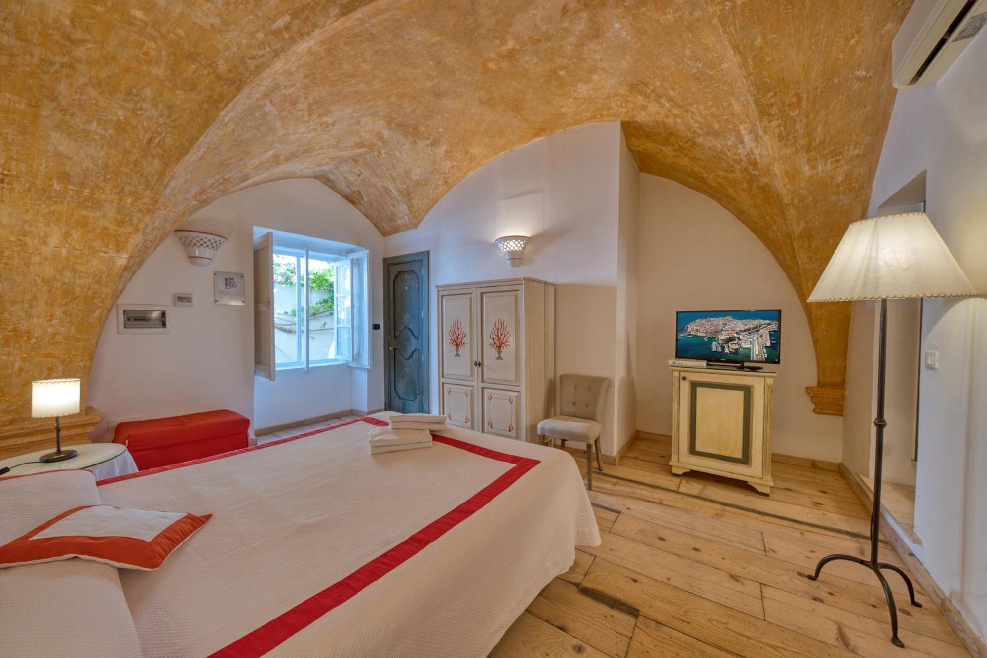 Hotel Relais Corte Palmieri & Il Chiostro - Residenza D'epoca 4*